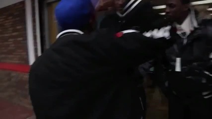 Зад Кулисите ! Chiddy Bang - Truth 