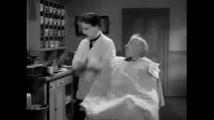 Charlie Chaplin - The Barber