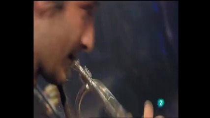 Y si voy (easy boy) - La Pegatina (los Conciertos de Radio 3, 14 - 5 - 2010) 