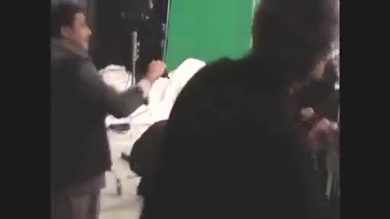 Звездата Жан - Клод Ван Дам по време на снимките на телевизионна реклама