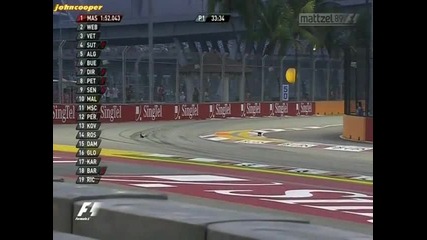 Webber and Glock Crash Singapore Gp 2011 Free Practice 1