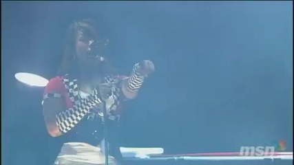 Rihanna - Shut Up and Drive (control Room)