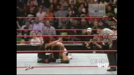 Wwe - Lita Vs. Mickie James