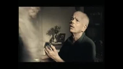 Весела Реклама С Ескимоси На Hutch