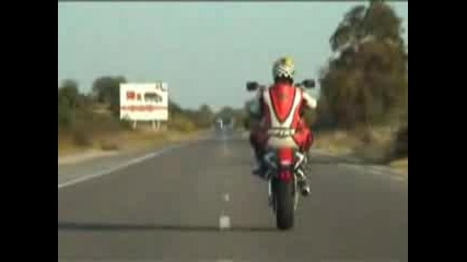 Motorbike Vs Mercedes Cls,