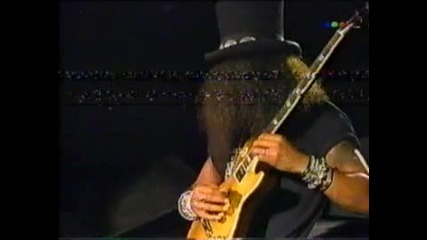 Guns N' Roses - Slash Guitar Solo (live)