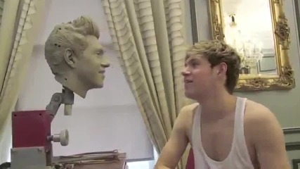 Niall Horan's Sculpting Session - One Direction at Madame Tussauds London_youtube_original