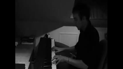 Muse - Uprising - Piano