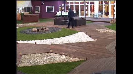 Big Brother 4 - Венцислав Влиза В Къщата