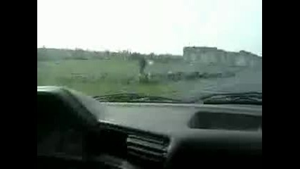 Mercedes 190 2.5 & Bmw E30 V8 drifting