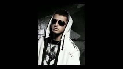 Matt Cenere ft. Thara - Girlfriend 