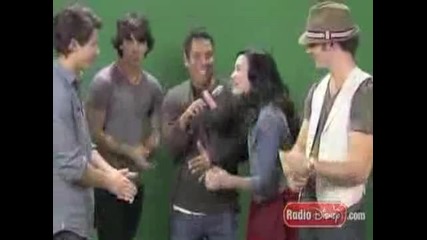 Demi & Jonas Brothers Bouncin on the Set of Camp Rock 2 with Radio Disneys Ernie D 