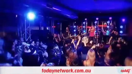 Avril Lavigne - Push @2dayfm World Famous Rooftop