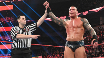 KO vs. Orton clash ends in controversy after fast count: Raw, Feb. 24, 2020