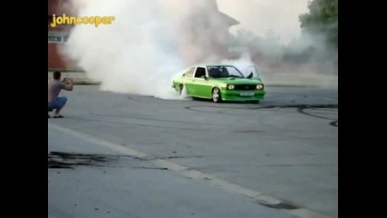 Да Подпалим Гумите на Opel Ascona B