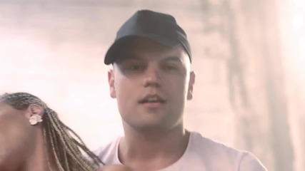 Кристо ft. Лора Караджова - Оставам Тук [ H Q ]