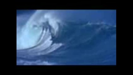 сърфисти и цунами