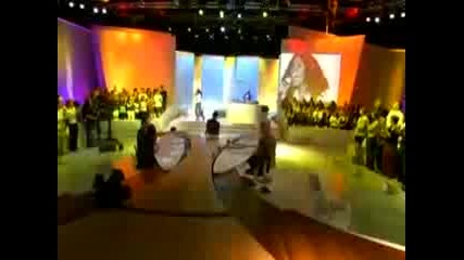 David Guetta - When Love Takes Over (ft. Kelly Rowland) (live @ Grand Journal)