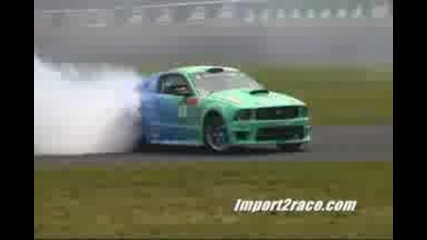 Drifting 2008 ford mustang gt 5.