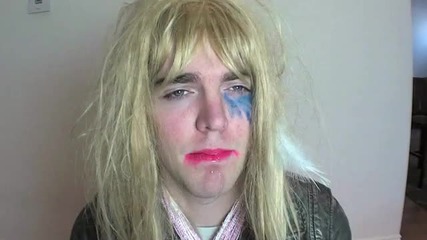 Kesha се опитва да напише песен 