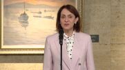 Служебният министър на външните работи Надежда Нейнски предава властта на Велислава Петрова-Чамова