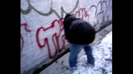 14 year old kid doing graffiti 