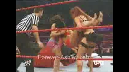 !!!Ashley Massaro Се Завърща В Raw !!! New Diva Lingerie Pillow Fight !!!