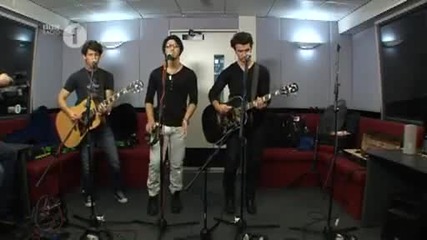 Jonas Brothers - Paranoid Acoustic (bbc Radio 1 Live Lounge)