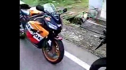 Красота За Феновете На Hondacbr600/1000rr