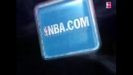 Kevin Love Posterizes Vince Carter