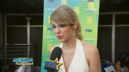 Taylor Swift - Interview at Teen Choice Awards 2011