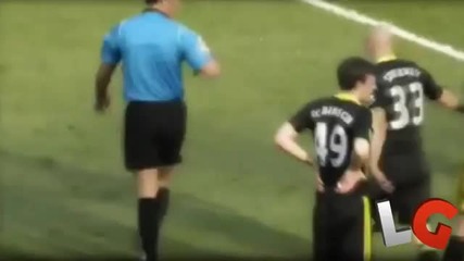 Lucas Leiva playing for liverpoo