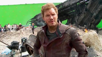 Звездата Крис Прат дава интервю по време на снимките на филма си Пазители на Галактиката (2014)