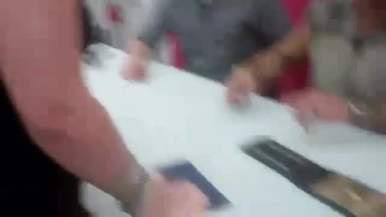 Shawn Michaels дава автографи - Dallas , T X - 20 февруари 2011
