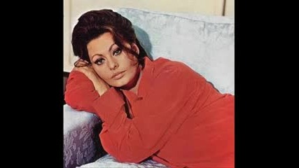 Sophia Loren - клипче с нейни снимки