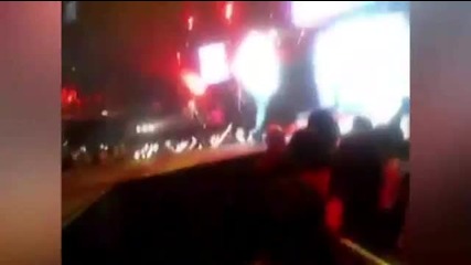 На Бийбър му прилошава на сцената,минути преди да припадне 07.03.2013