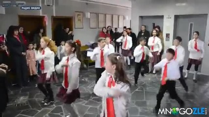 На какво учат децата в училище