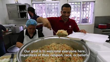 Meet the Christian group serving Iftar from a church