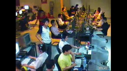 Какво Може Направи Китаец В  компютърна Зала