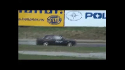 Радиаторът гръмна!bmw 320 Turbo - blown radiator