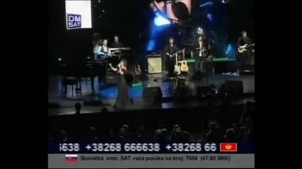 Neda Ukraden - Koncert u Sava centru (12.4.2010) reporta 