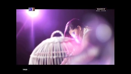 Ebru Yasar - Delidir