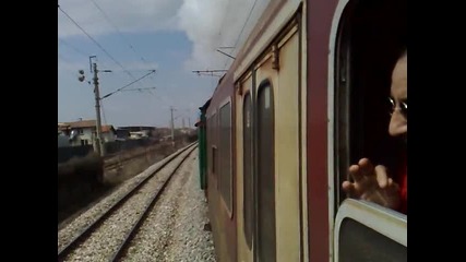 Атракционен влак начело с парен локомотив серия 01.23 