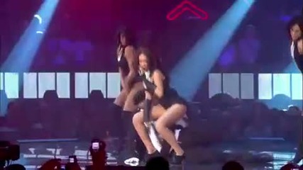 Rihanna - Sos (live) 