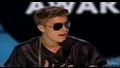 Джъстин се разплака!! Justin Bieber Wins Milestone Award at Billboard Music Awards 2013