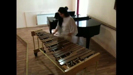Makedonski Talenti Diana Trajkovski (tale Ognenovski _kasapsko Oro_)kristijan Miloseski (piano)