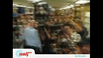 Twilights Kellan Lutz and Edi Gathegi at Jb Hi Fi store in ...
