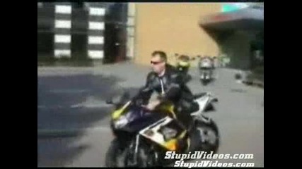 Моторист - пълен идиот
