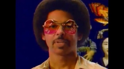 Earth Wind & Fire - Let Me Talk