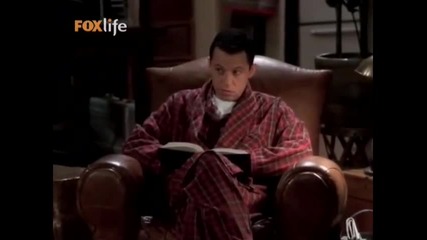Това е да си накъркан яко! - Two and a Half Men
